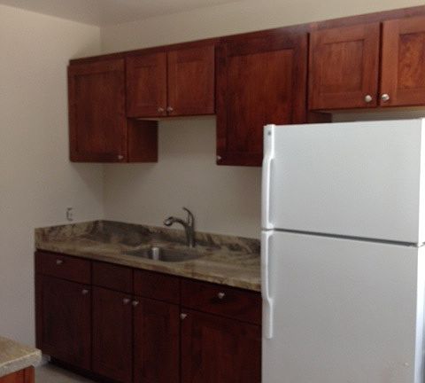 2nd image of 1411 S B St APT 2