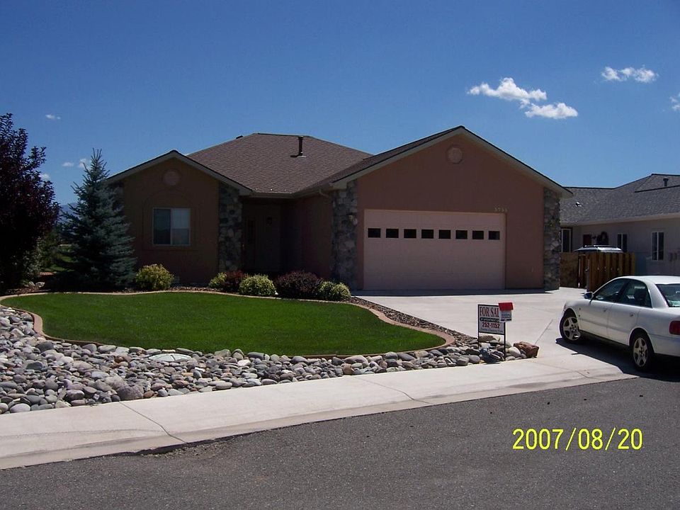 3 Bed, 2 Bath, Ranch, 2 1/2 Car Garage