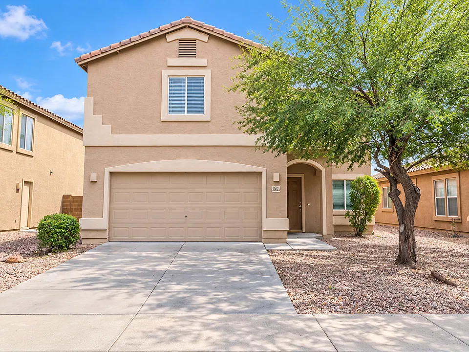 25267 W La Mont Ave