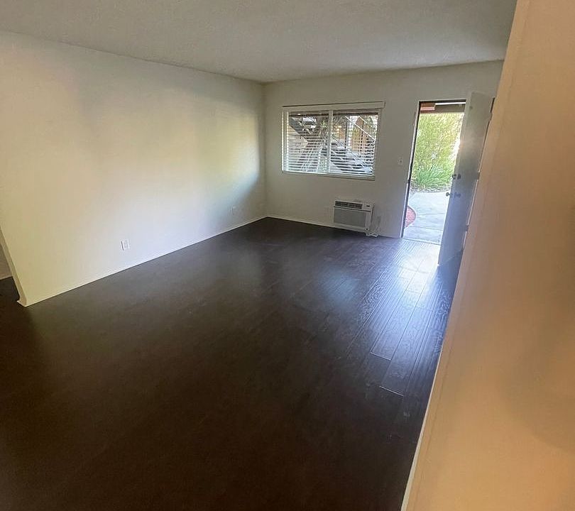 1st image of 665 W Sierra Madre Blvd #4