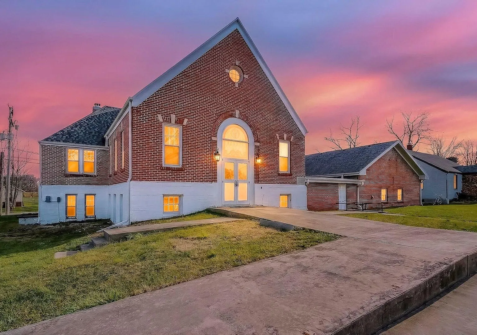 3 Bedroom | 2 Bathroom | Rogersville MO! — Photo 1