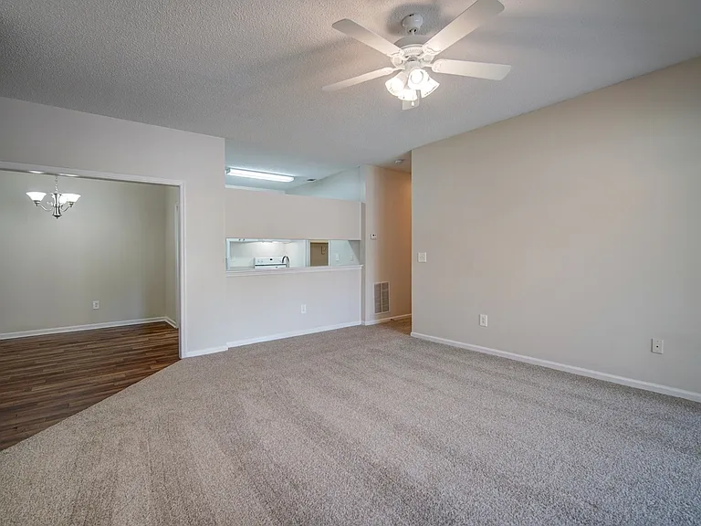 Bristol Park Apartment Homes — Photo 62