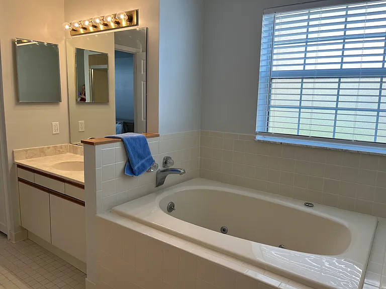 8 Marina Point Pl — Photo 18