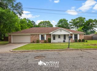 602 Redbud Ln, Mount Pleasant, TX 75455