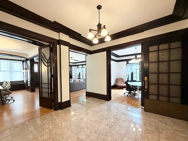 415 W Surf St #1A — Photo 10
