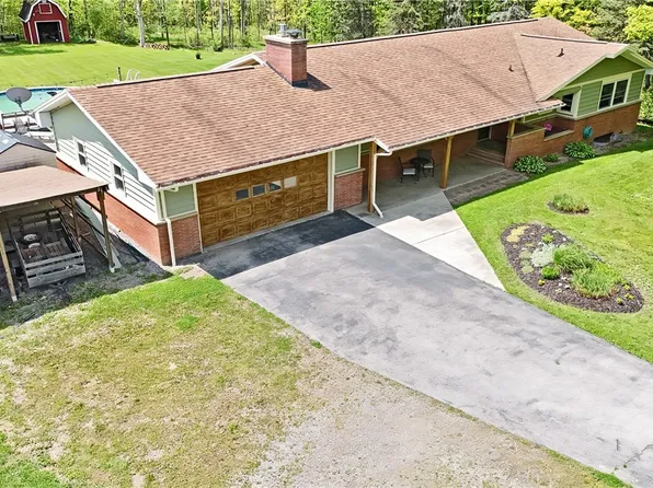 9451 Blanchard Rd, West Falls, NY 14170
