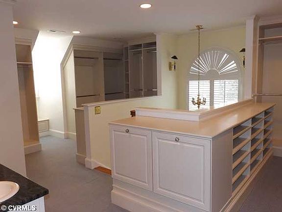 3rd image of 226 Brookschase Ln