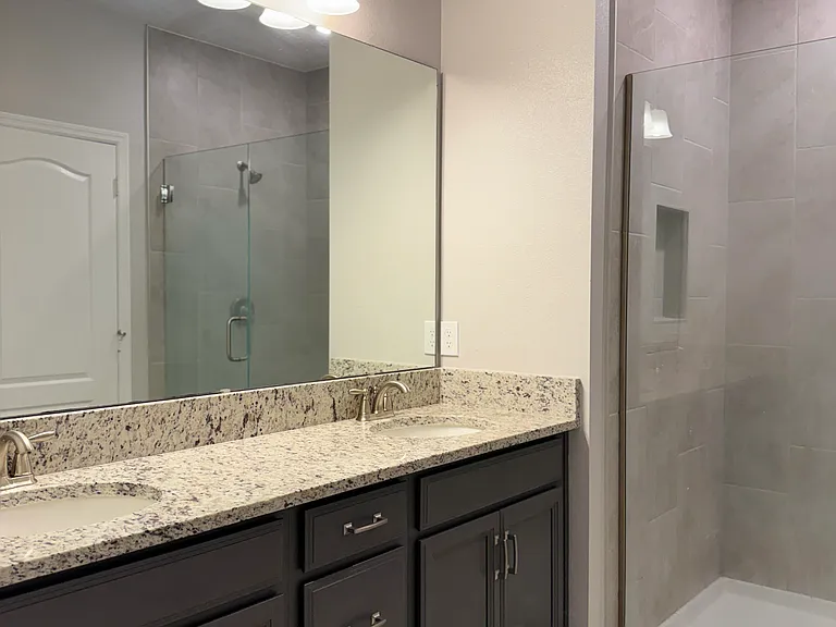 730 Rivington Ave — Photo 15