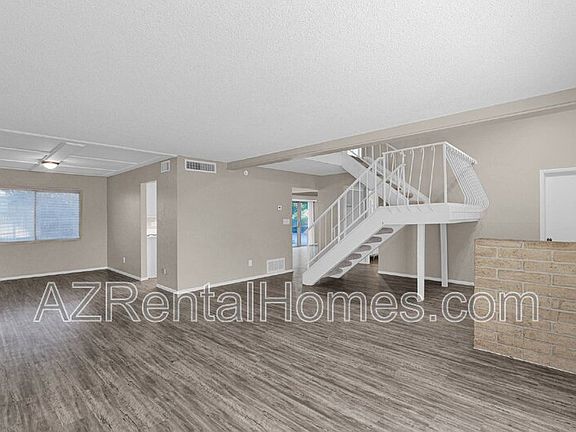 5th image of 966 E La Jolla Dr