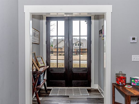 4th image of 21 Loch Rdg