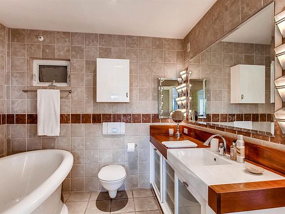 5th image of 4205 Lamont St Unit 17