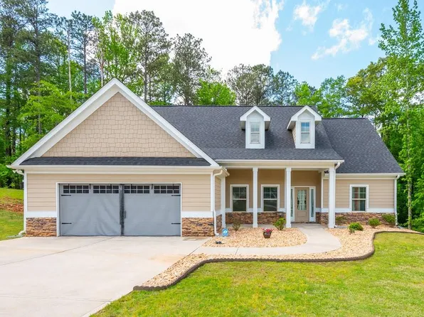 349 Smallwood Ln, Douglasville, GA 30134