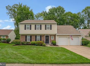 5254 Queens Wood Dr, Burke, VA 22015