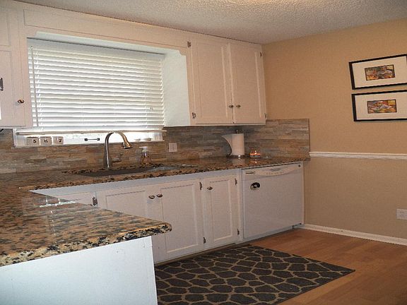 Note new flooring 