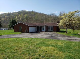 2676 State St, Gassaway, WV 26624