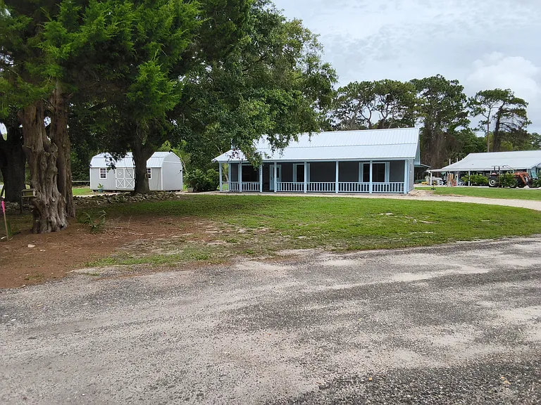 2626 Oak St — Photo 27