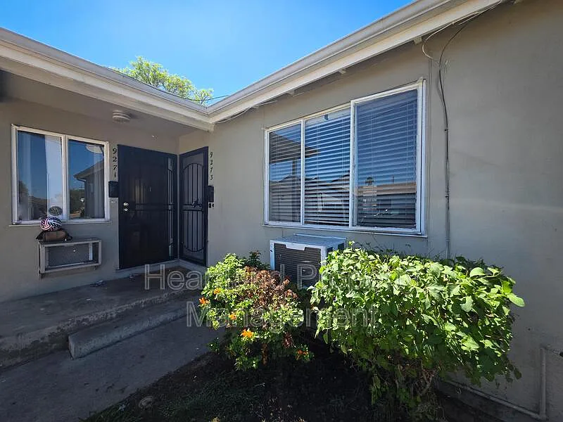 2 bed, 1.0 bath, 850 sqft, $2,375 — Photo 1