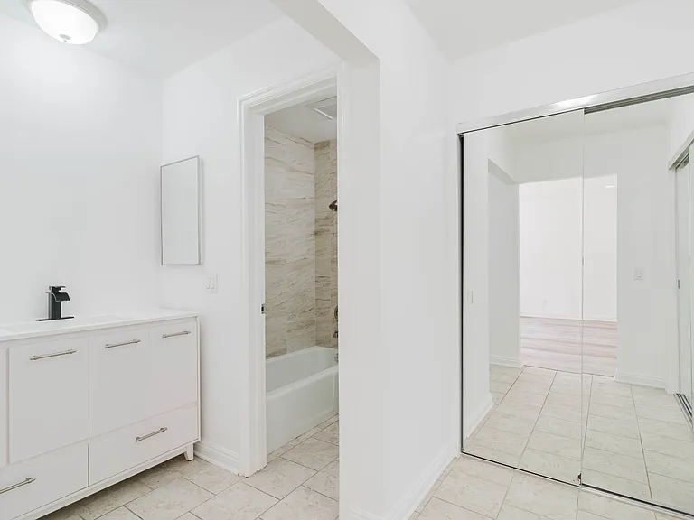 333 Burchett St #111 — Photo 16