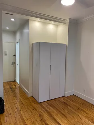 Rented by Georgine Podhorsky, LREB | media 18