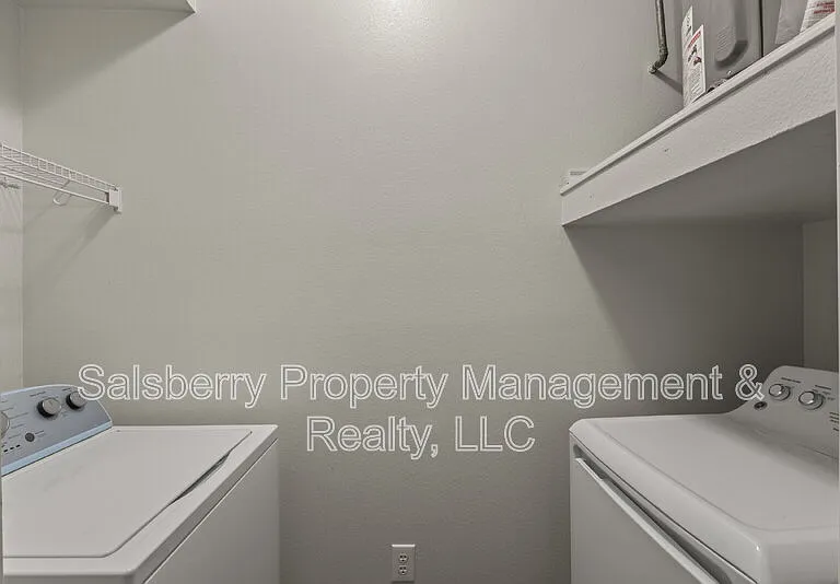 8015 Ederville Cir — Photo 23