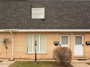 18356 Myrtle Ct APT 8, Lansing, IL