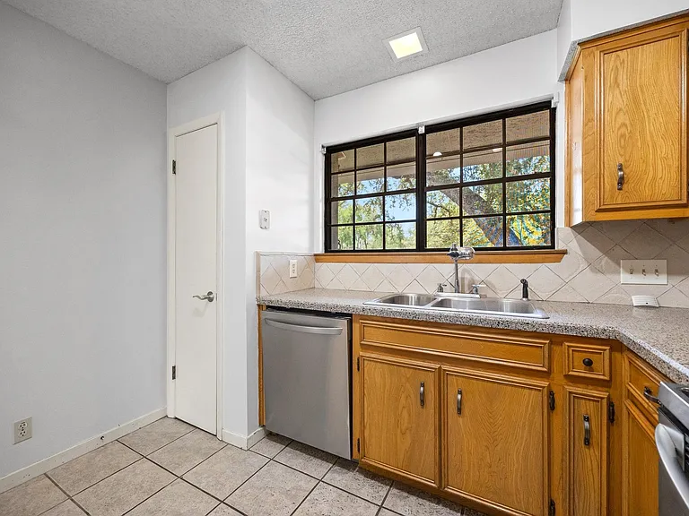 11205 D K Ranch Rd — Photo 12
