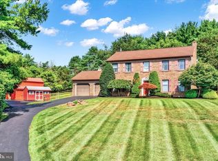 34 Gebhart School Rd, Mohnton, PA 19540