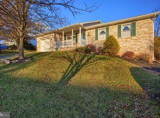 6428 Taunton Rd, Harrisburg, PA 17111