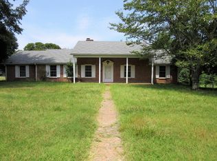 205 Fox Hollow Dr, Danville, VA 24541