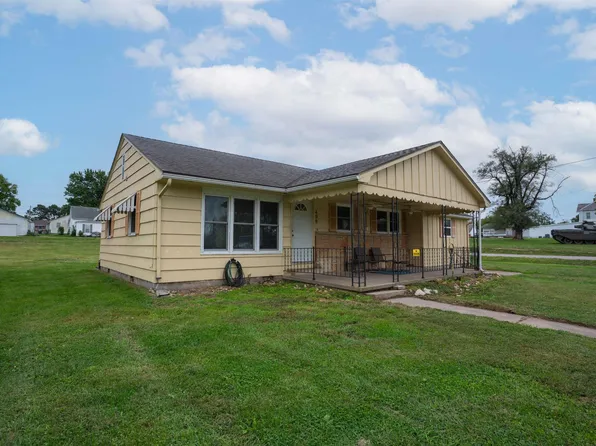 400 E Main St, Cole Camp, MO 65325