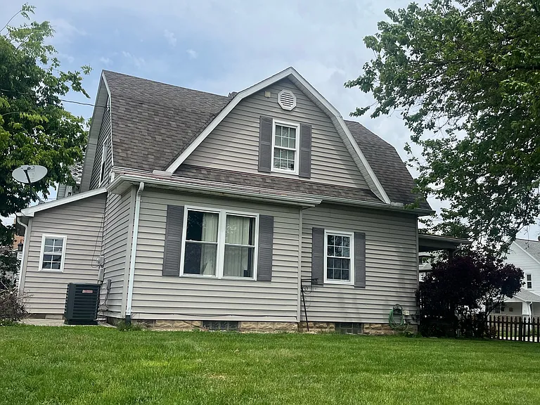 535 S Belmont Ave — Photo 1