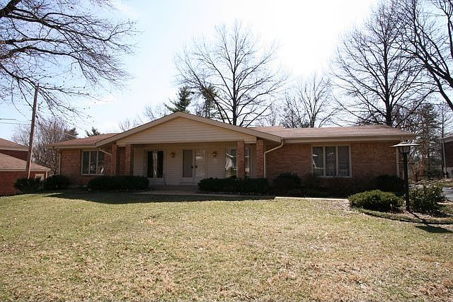 1st image of 131 Glen Cove Dr