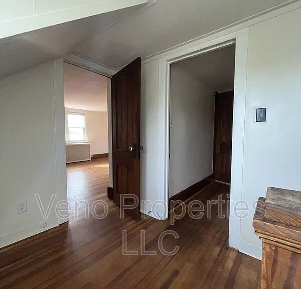 32 Russell Rd #2B — Photo 7
