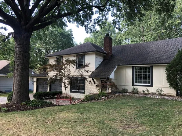 6616 W 101st St, Overland Park, KS 66212
