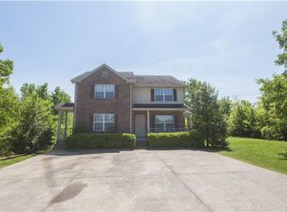 634 Doane Dr, Clarksville, TN 37042