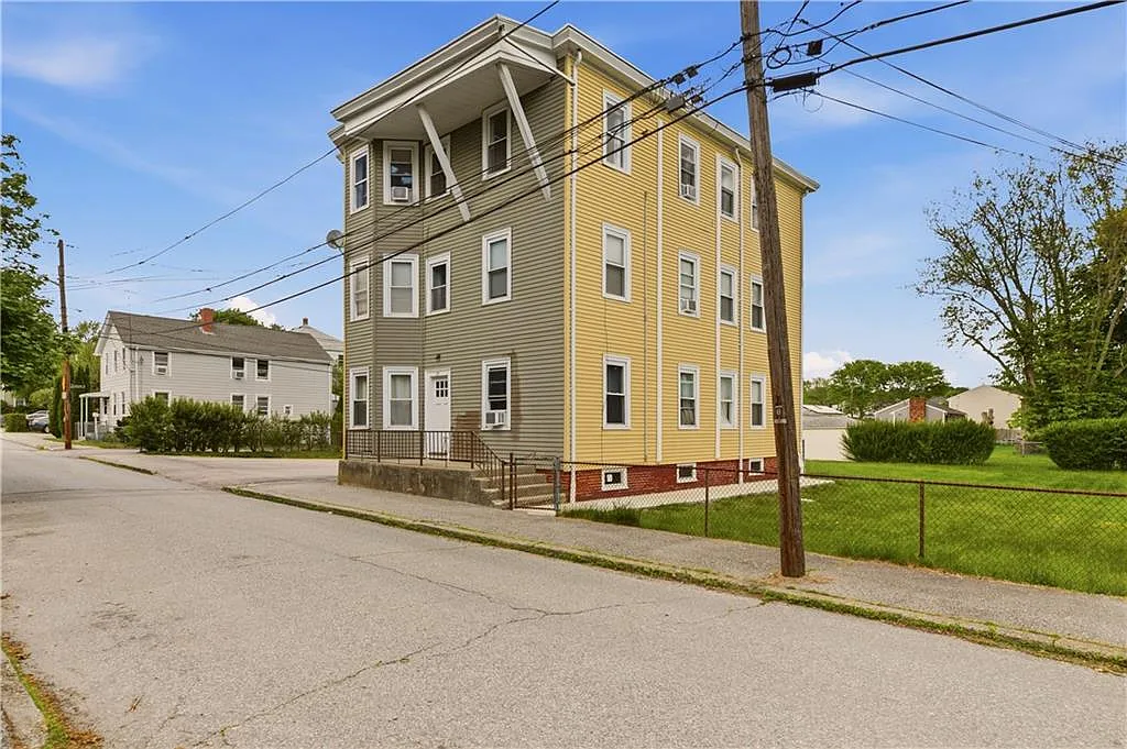 1 bed, 1100 sqft, $1,000 — Photo 1