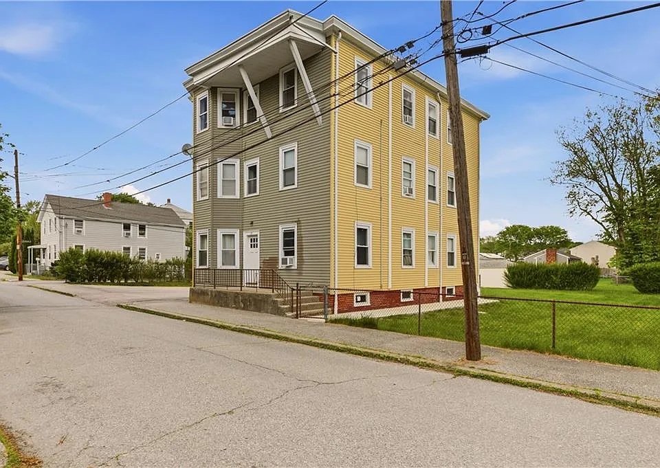 29 Prospect St #3