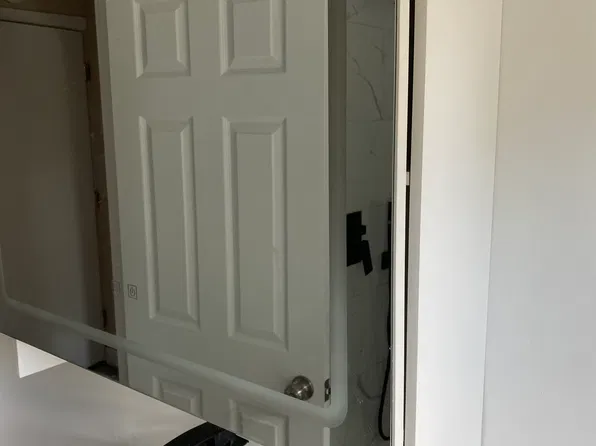 52 Barrett Ave Floor 2, Providence, RI 02904