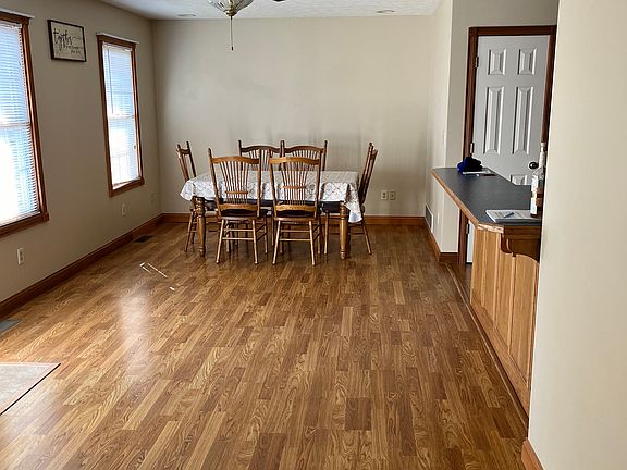 4th image of 92 Hunt Rd