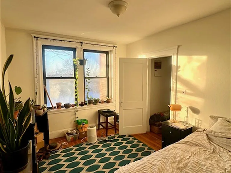 335-A Harvard St #11 — Photo 3