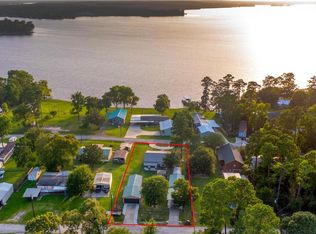 340 Lake Shore Dr, Trinity, TX 75862