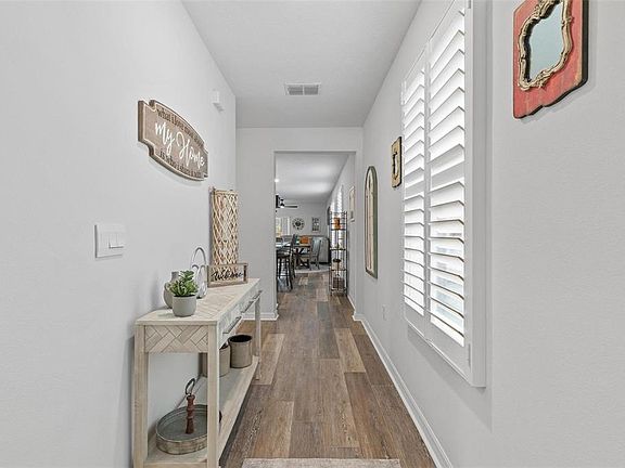 5th image of 287 CARYOTA COURT