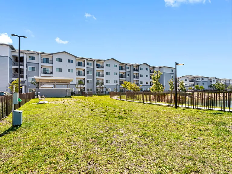 V2 Apartments — Photo 17