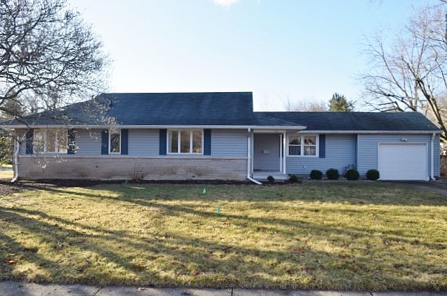 1st image of 801 Elm Dr