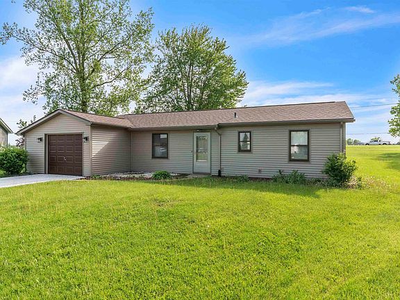 2nd image of 303 Alamosa Dr