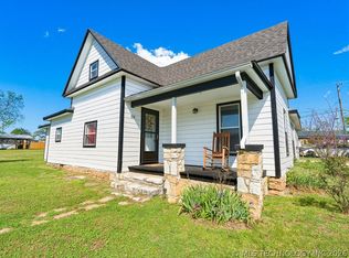 128 W Tahlequah Ave, Sulphur, OK 73086