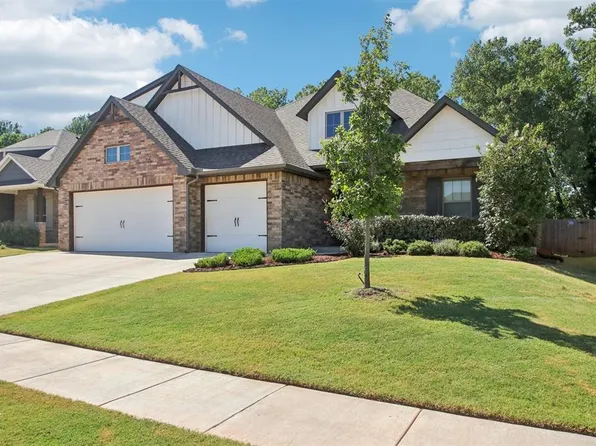 528 Side Track Rd, Yukon, OK 73099