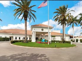 420 Fox Haven Dr, Naples, FL