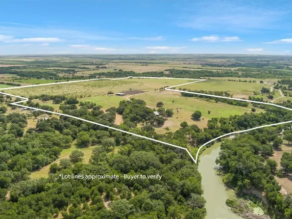 622 County Road 106, Buckholts, TX 76518