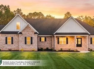 5090 Southern Pines Dr, Kernersville, NC 27284